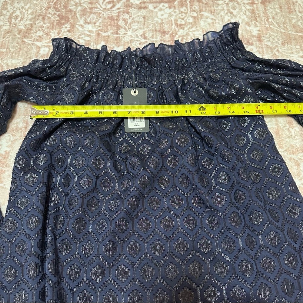 NWT Lucky Brand Off-Shoulder Metallic Patterned Balloon Sleeve Top - Picture 10 of 11